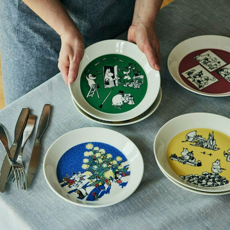 Moomin Collector’s edition plate 2-pack 2021: Christmas & Drawing