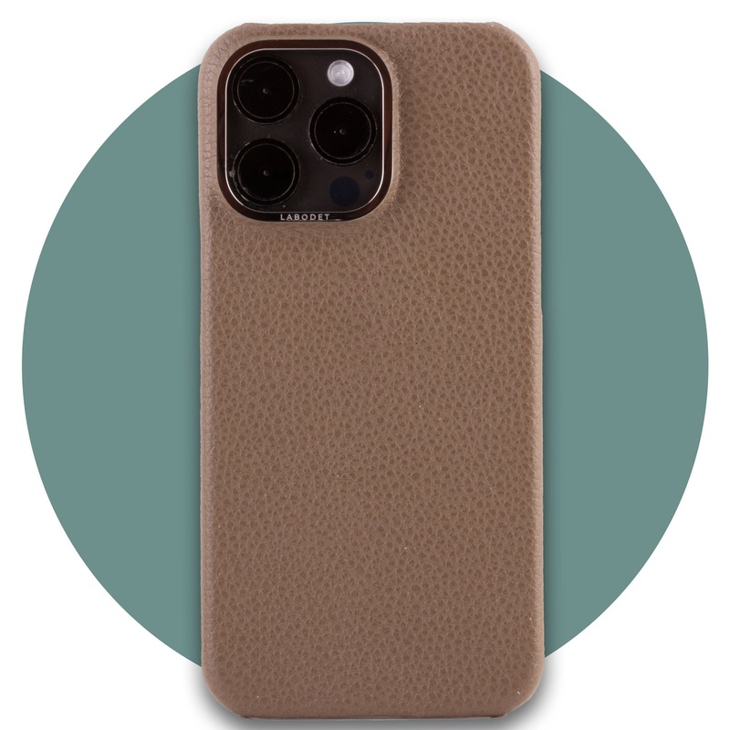 Vente exclusive  – Coque cuir pour iPhone 15 Pro Max – Buffle Taupe