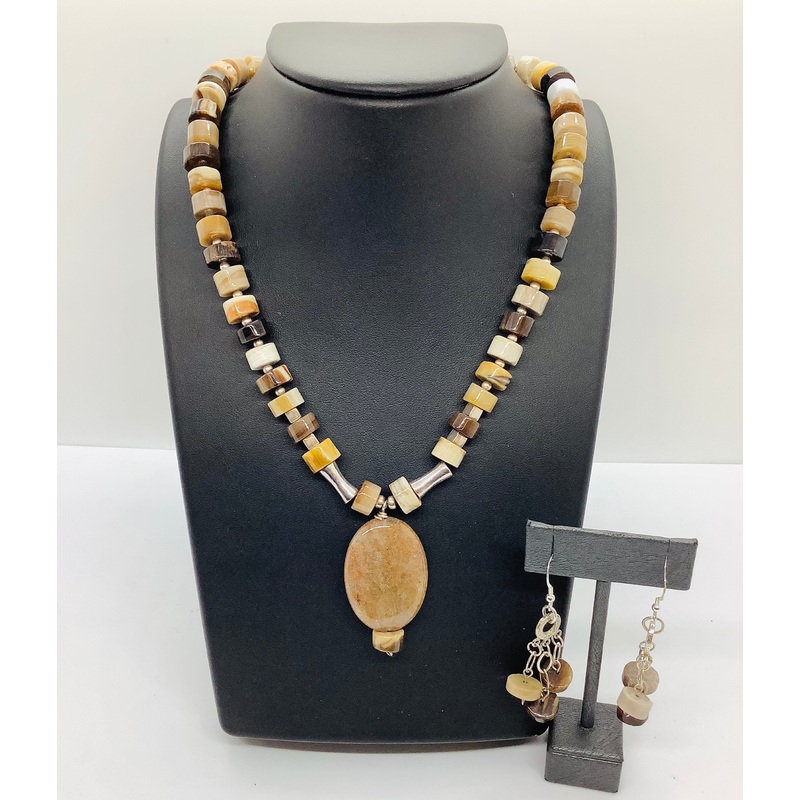 Mother of Pearl Necklace Set