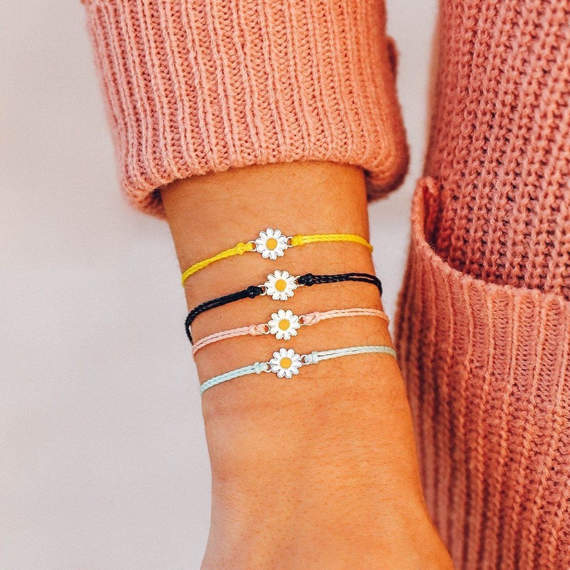 Daisy Charm Bracelet|Yellow|Blush|Heather Green|Burnt Orange