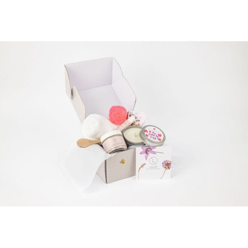 Love Natural Skincare Gift Set