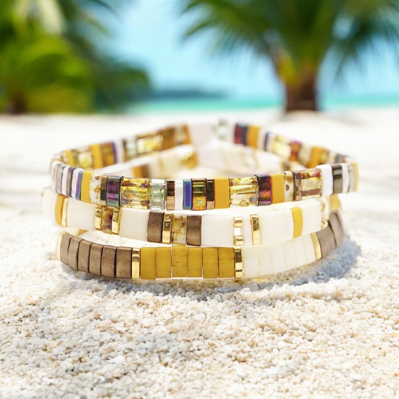 ARIZONA – Tila Bead Bracelet Stack