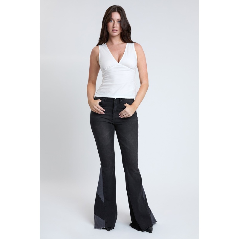 Women’s Sustainable Block Panel Flare Jeans
