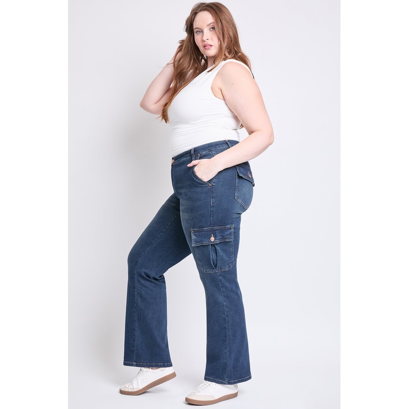 Women’s Plus Low Rise Straight Leg Skater Jeans