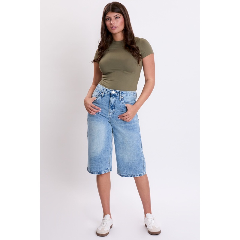 Women’s Relaxed Fit Wide Leg Jorts