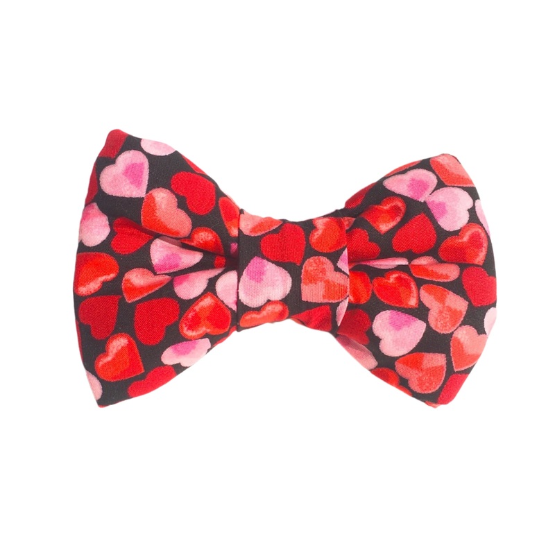 Love & Hearts – Valentines Dog Bowtie