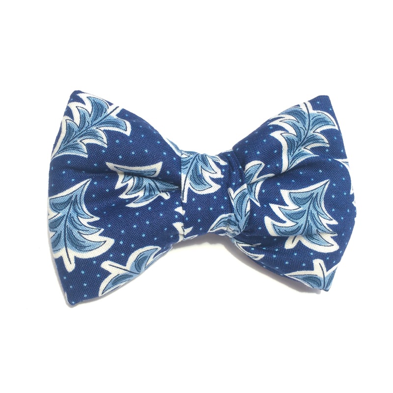 Snowy Night – Liberty Print Christmas Dog Bowtie