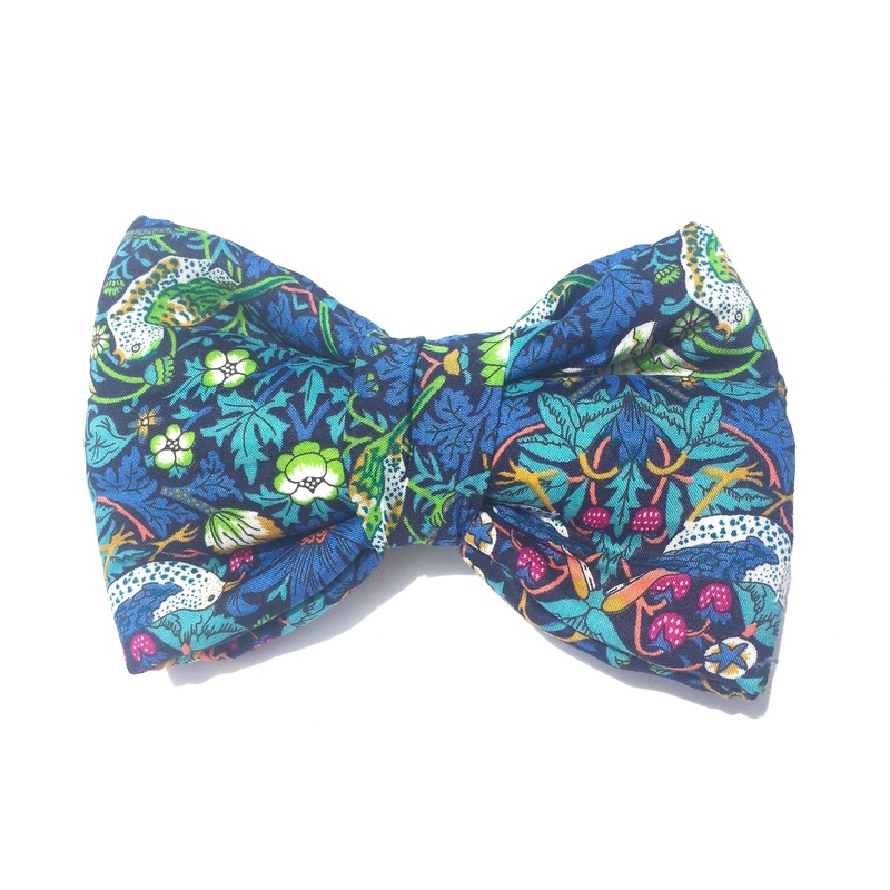 Strawberry Thief – Liberty Print Dog Bowtie