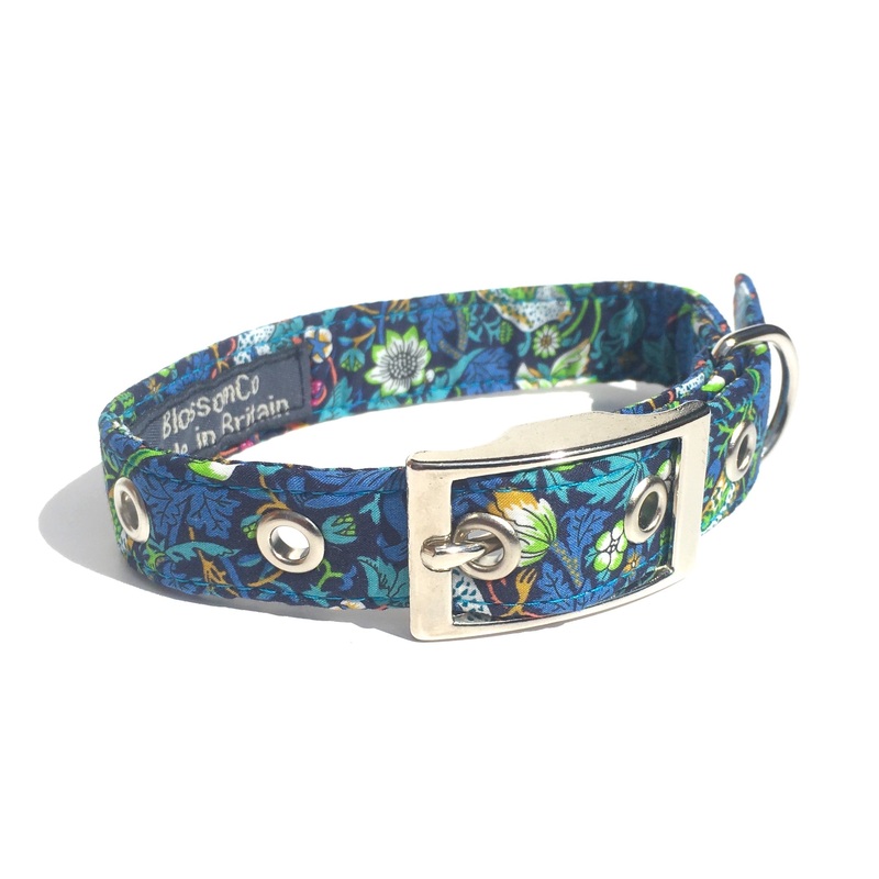 Strawberry Thief – Liberty Print Dog Collar
