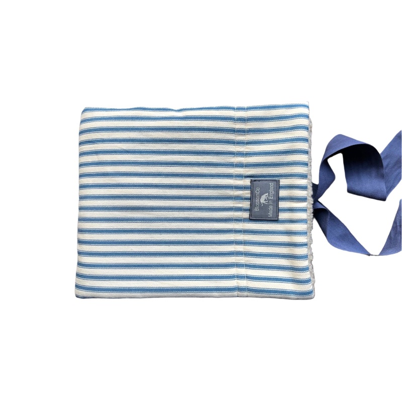 Luxury Dog Blanket – The Blue Stripy One