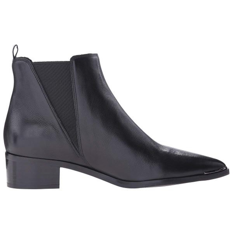 Marc Fisher Ltd. Women’s Yale Pointed Toe Chelsea Boots