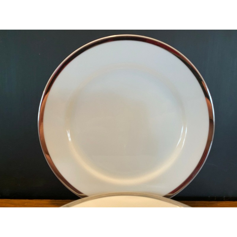 Hinox White & Gold Round Shape Serving Plate U-9 | Hinox In Lebanon