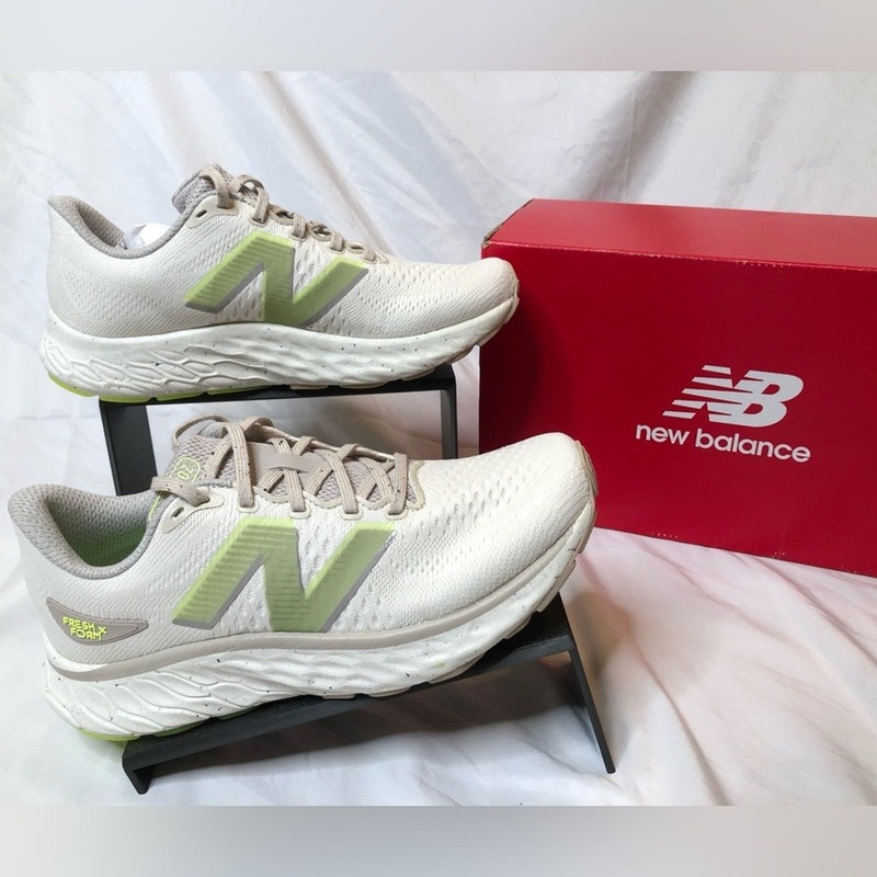 New Balance Unisex White Fresh Foam Running Sneakers | New Balance in Lebanon