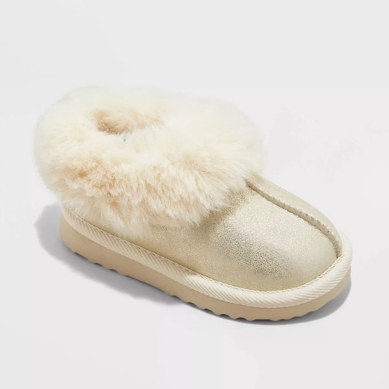 Cat & Jack Girl’s Beige Piper Faux Fur Cuff Scuff Slippers |Cat & Jack In Lebanon