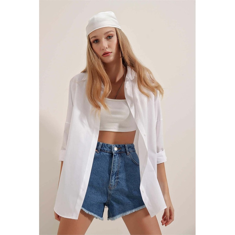 Big Dart Women’s White Oversized Long Basic Shirt | Big Dart In Lebanon