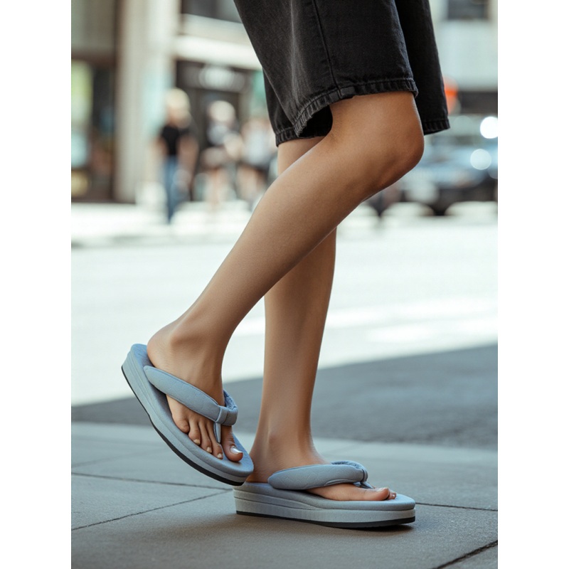 & Other Stories Women’s Gray Slipper |& Other Stories In Lebanon