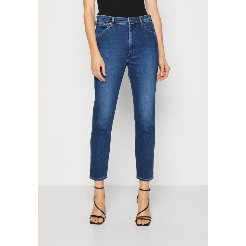 Wrangler Women’s Dark Blue Hot In Here Straight Leg Jeans | Wrangler In Lebanon