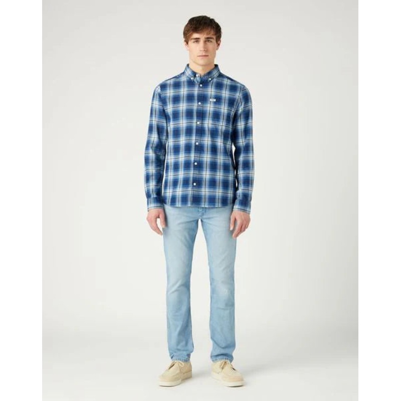 Wrangler Men’s Light Indigo 1 Pocket Button Down Shirt |Wrangler In Lebanon