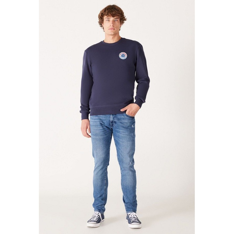Wrangler Men’s Navy Logo Crew Sweatshirt | Wrangler In Lebanon