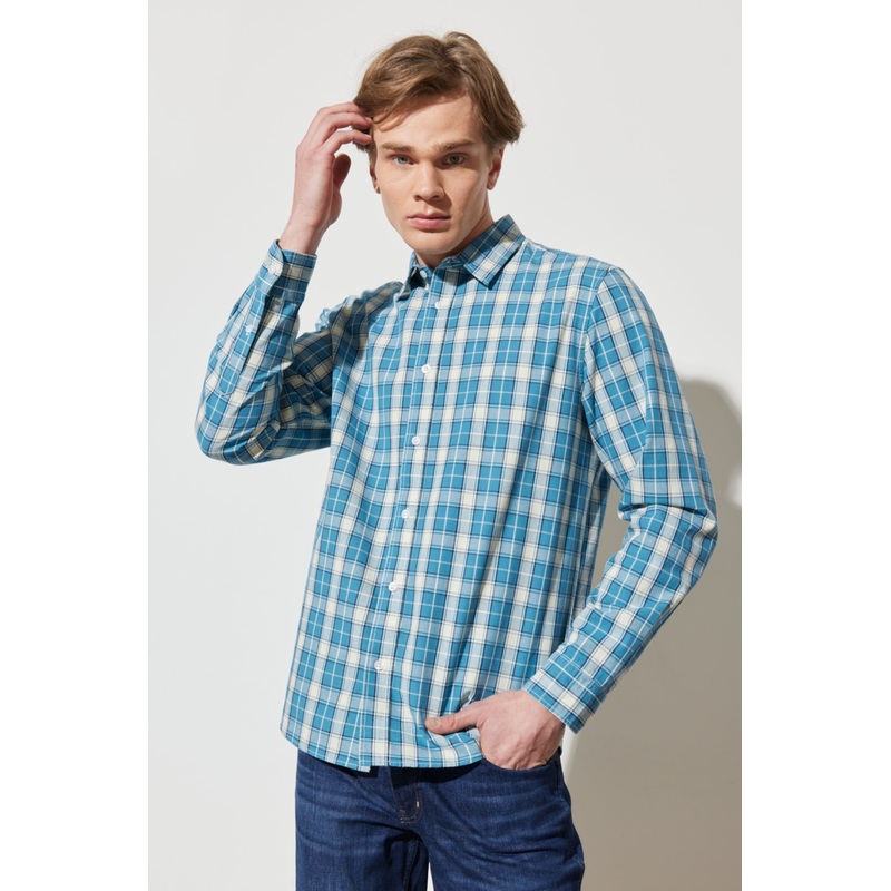 Wrangler Men’s Regular Fit Regular Cut 100% Cotton Plaid Long Sleeve Shirt | Wrangler In Lebanon