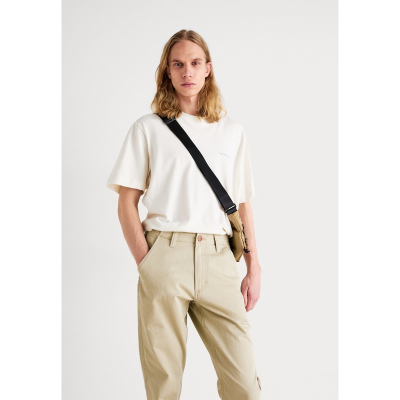 Wrangler Men’s Beige Casey Jones Chino Pants | Wrangler In Lebanon
