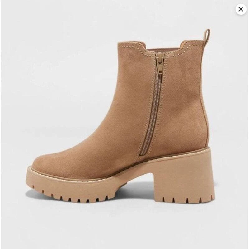 Universal Thread Women’s Brown Crispin Chelsea Boots | Universal Thread In Lebanon