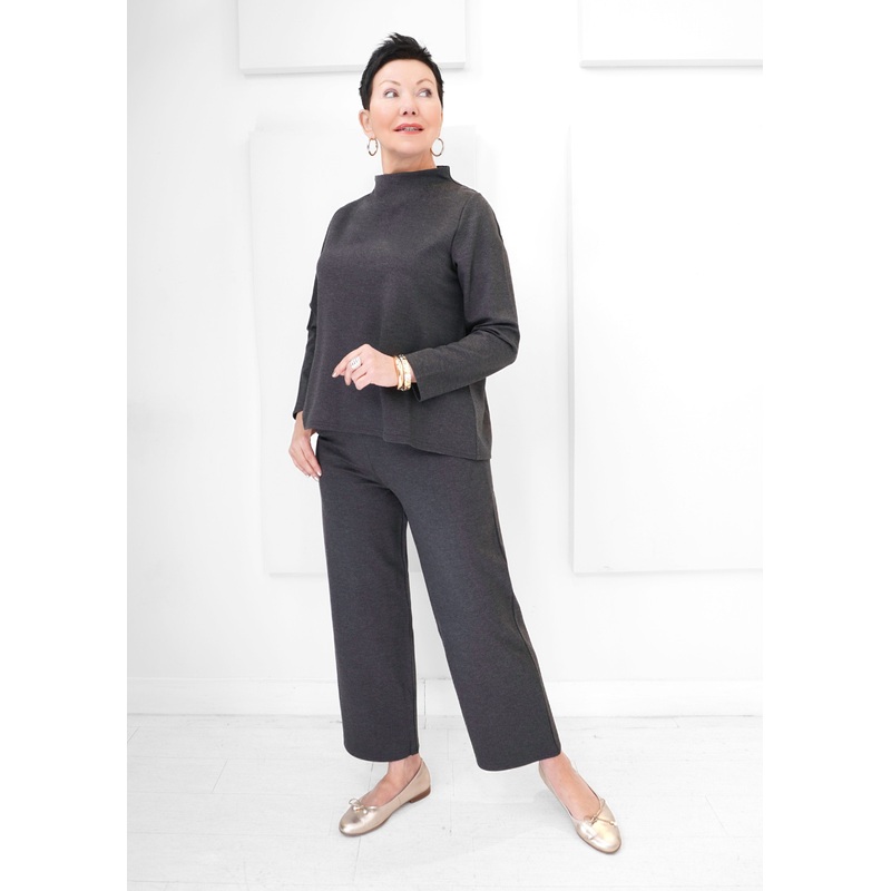 Shepherd’s – Ponte Motion Mock Neck Top