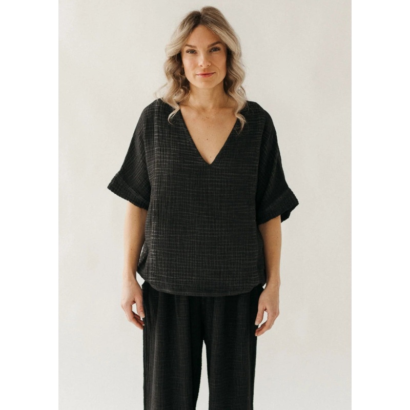 Pokoloko – Crinkle V Neck Top|BLACK|CREAM|ONE SIZE