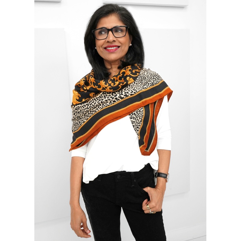 Tom & Eva – Reversible Animal Print Scarf