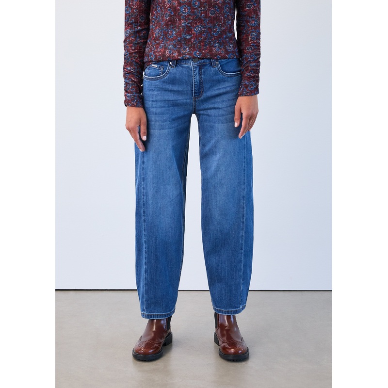 French Dressing Jeans – Girlfriend Barrel Ankle Jean