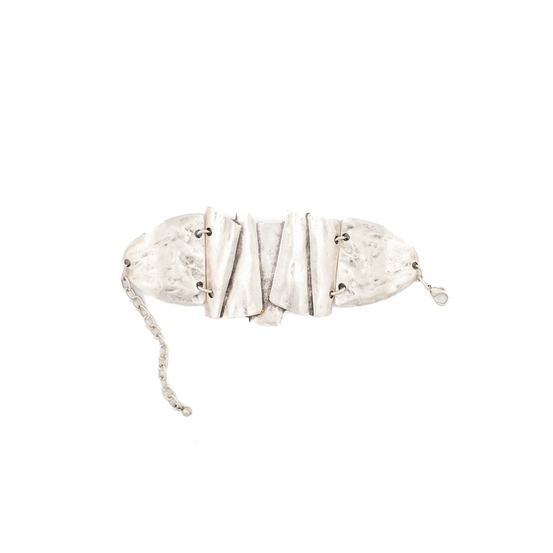 Seraglio – Refined Metal Cuff Bracelet