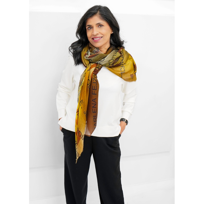 Suzi Roher – Inspiring Woman Scarf
