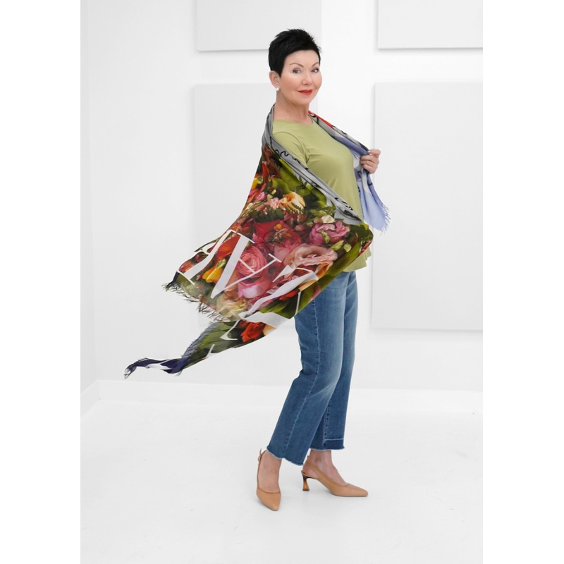 Suzi Roher – Bizzarre Art|MULTI|145cm x 145cm