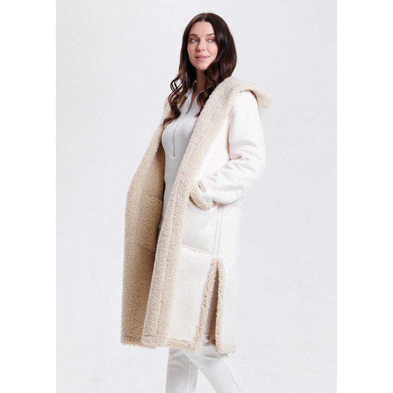 Nikki Jones – Reversible Faux Shearling to Sherpa Coat