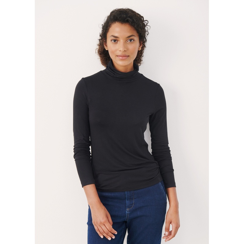 Part Two – Efinas Basic Turtleneck