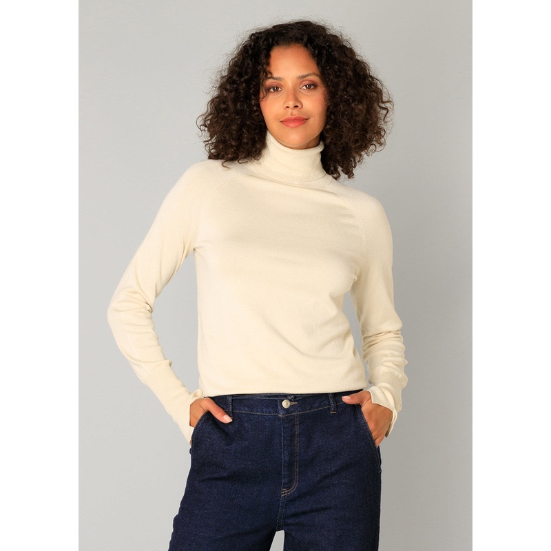 Yest – Ojasvini Essential Turtleneck