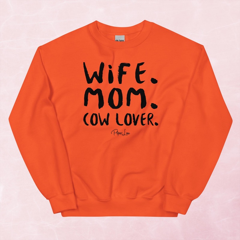 Wife Mom Cow Lover Graphic Crewneck Sweatshirt