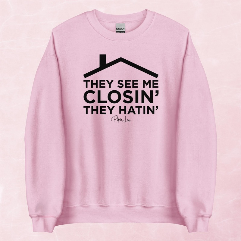 They See Me Closin’ They Hatin’ Graphic Crewneck Sweatshirt