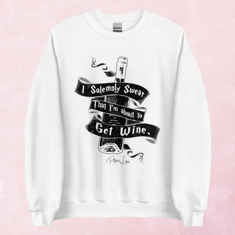 I Solemnly Swear That I’m About To Get Wine Graphic Crewneck Sweatshirt