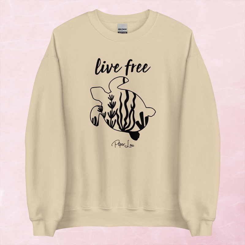 Live Free Sea Turtle Graphic Crewneck Sweatshirt